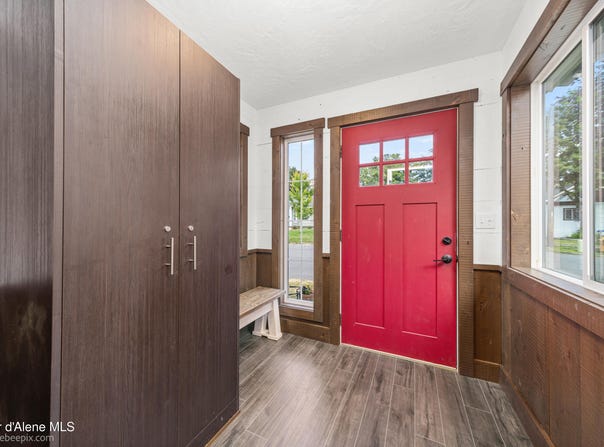 1025 N 1ST ST, Coeur d'Alene, ID 83814