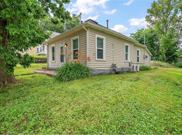 208 Swan Street, Le Sueur, MN 56058