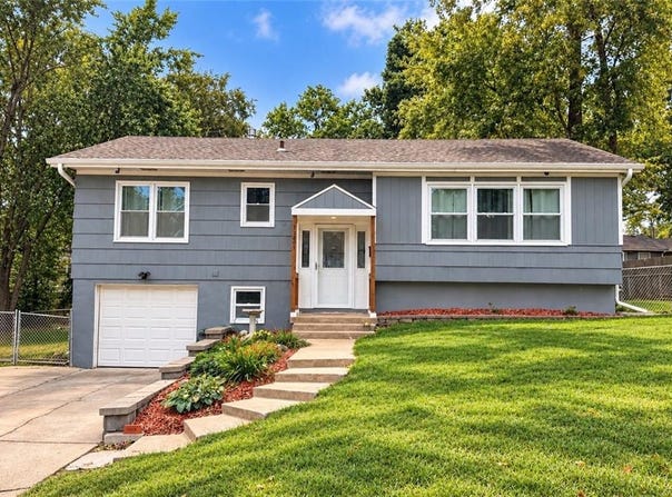 12807 E 39th Terrace S, Independence, MO 64055