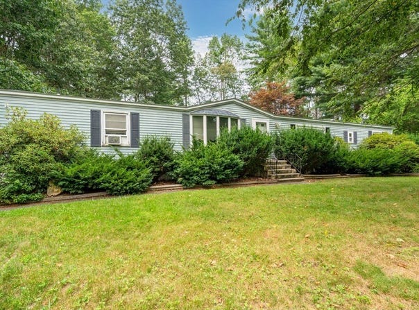 40 Kendell Lane, Salisbury, MA 01952