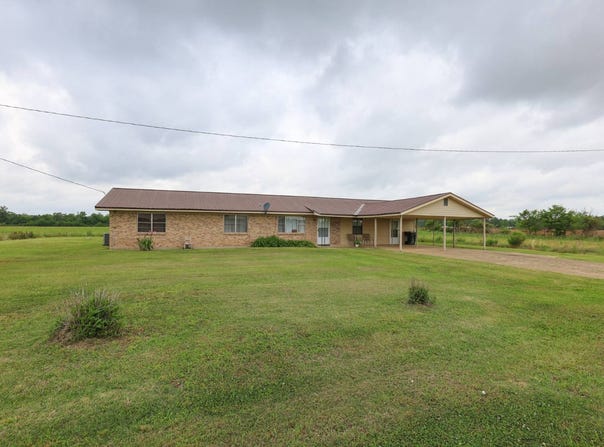 763 Johnson Rd., Columbia, LA 71418