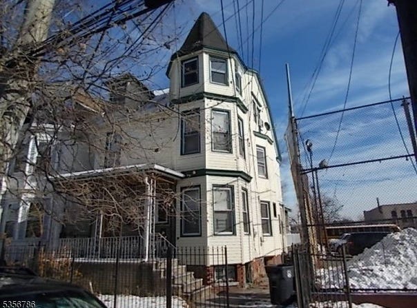 129 Wakeman Ave, Newark City, NJ 07104-3030