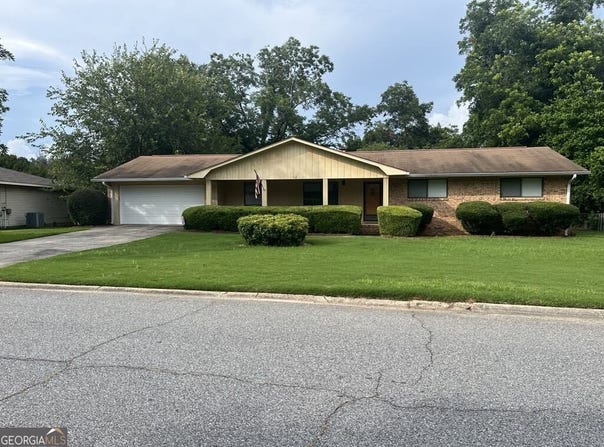 112 Haag, Warner Robins, GA 31093