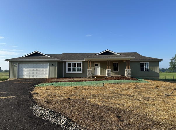 9745 W Michigan Avenue, Grass Lake, MI 49240