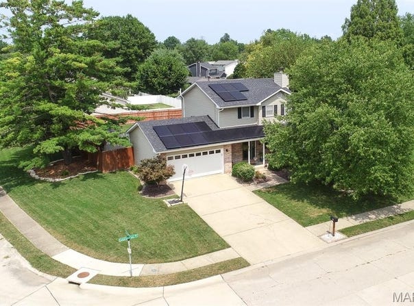 1117 Cobblestone Drive, Edwardsville, IL 62025
