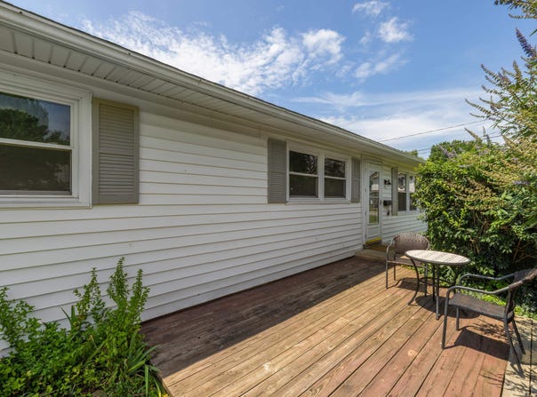 432 ARCH AVE, WAYNESBORO, VA 22980