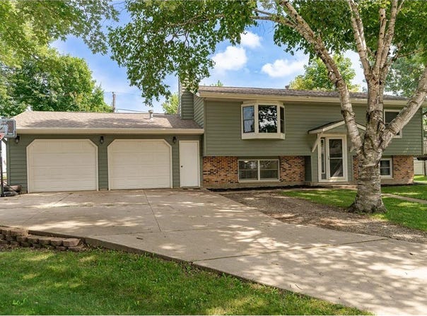 519 3rd Street NW, Byron, MN 55920