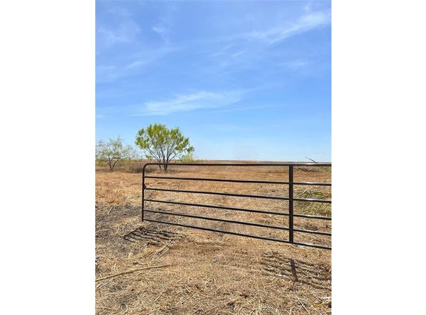 386 County Road 3368, Hubbard, TX 76648