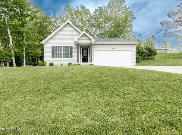 4612 Clayton Terrace, Louisville, KY 40214