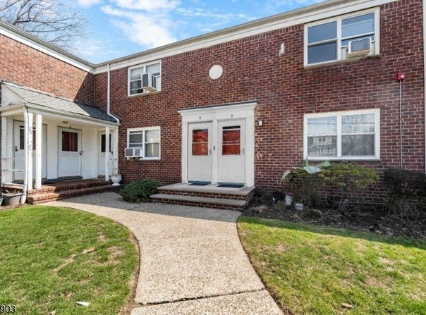 418 Esplanade, Hackensack City, NJ 07601-1419