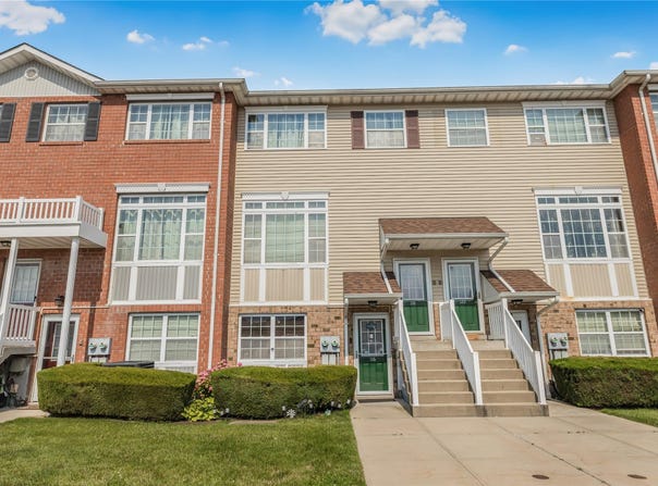 116 Surf Drive, Bronx, NY 10473