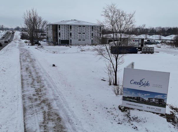 4015 Cedar Heights Drive, Cedar Falls, IA 50613