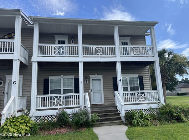4 Schooner Drive, Swansboro, NC 28584