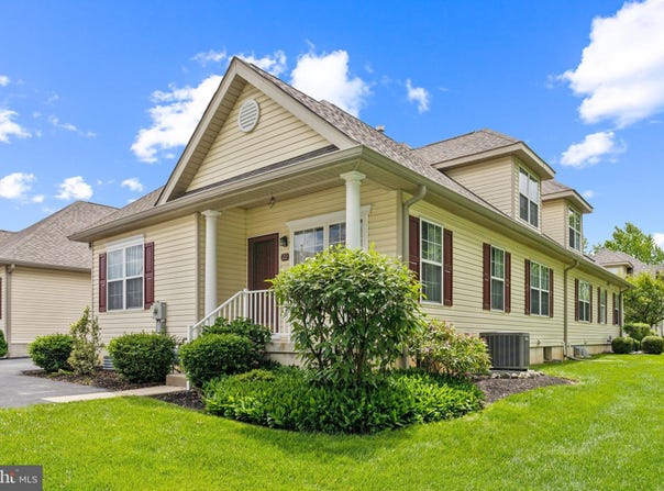 22 REGENTS COURT, BENSALEM, PA 19020