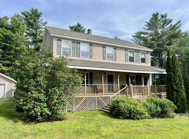 8 Pine Hill Drive, Belfast, ME 04915