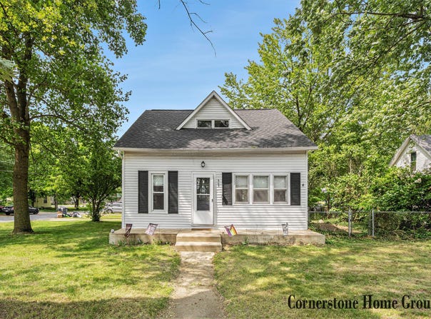 503 E Main Street, Middleville, MI 49333