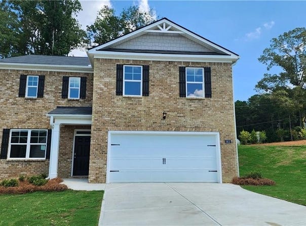 1612 Oakbrook Pond Place, Dacula, GA 30019
