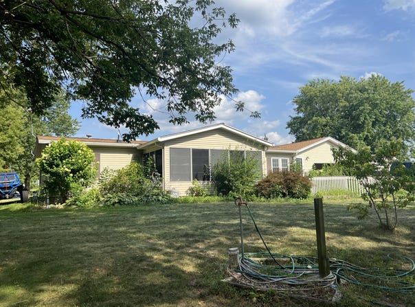 7035 S Lake road, Greenville, MI 48838
