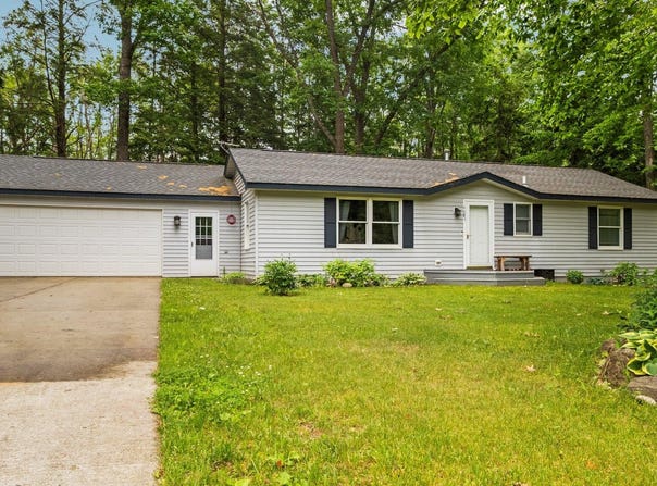 4685 Wah Wah Soo Drive, Gaylord, MI 49735