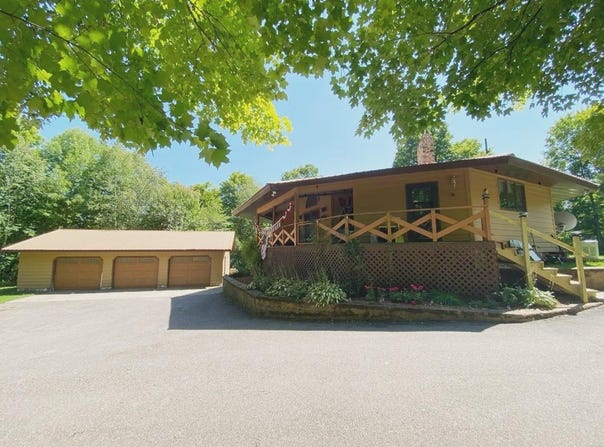 W11231 EAGER BEAVER RD, Deerbrook, WI 54424