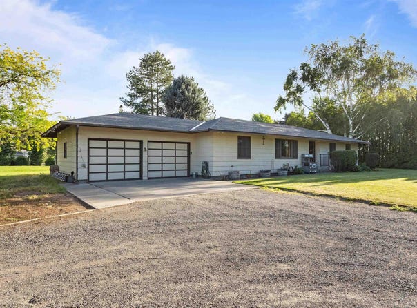 11002 S 1518 PR SW, Prosser, WA 99350