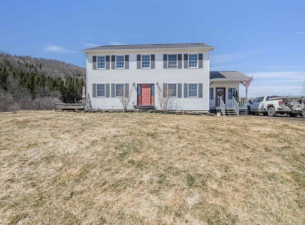 607 VT Route 114, Canaan, VT 05903