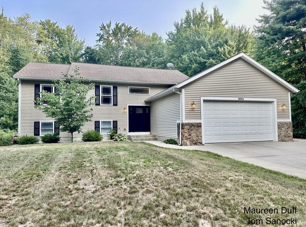 993 W Tyler Road, Muskegon, MI 49445