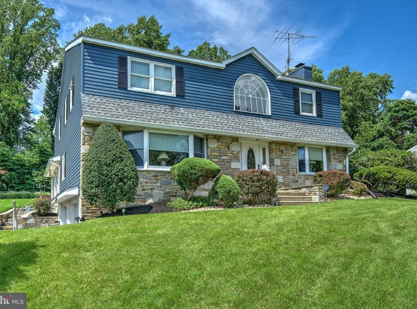 2534 SKYVIEW AVENUE, FEASTERVILLE TREVOSE, PA 19053