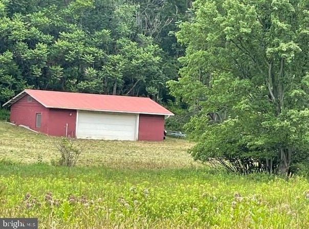 4790 STIEGEL Pike, NEWMANSTOWN, PA 17073