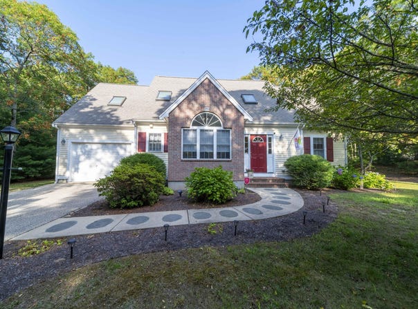 113 Club Valley Drive, Falmouth, MA 02540