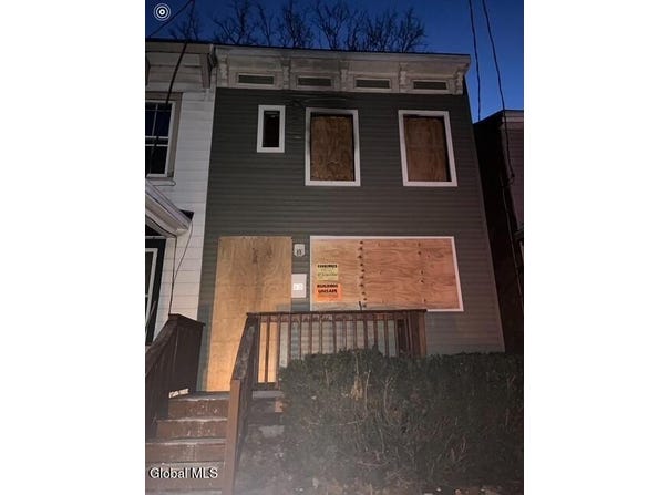 60 Grove Street, Newburgh, NY 12550