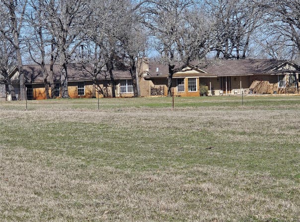 913 CR 237, Cameron, TX 76520