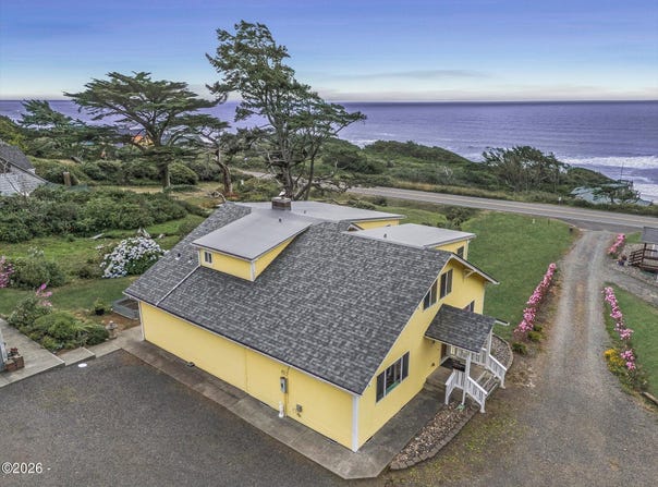 95631 S Highway 101, Yachats, OR 97498