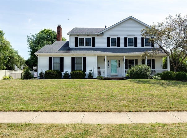 849 Brookfield Drive, Aurora, OH 44202