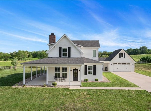 733 SE 208th Street, Holt, MO 64048