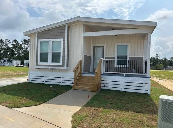 37 Sheepshead Lane, Freeport, FL 32439