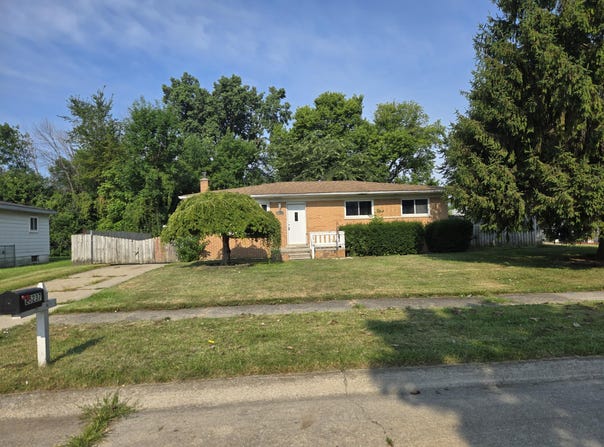 25237 Malvina Avenue, Warren, MI 48089