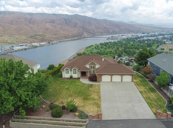 2530 Valleyview Drive, Clarkston, WA 99403