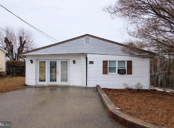 205 W HIGH Street W, SHARPSBURG, MD 21782