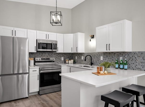 4467 Clover Lane, Eagan, MN 55122