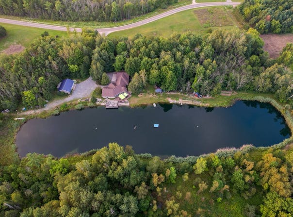 E5885 County Rd S, Marion, WI 54950