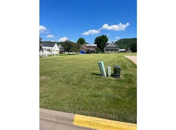 74 Brickyard Lane, Winona, MN 55987