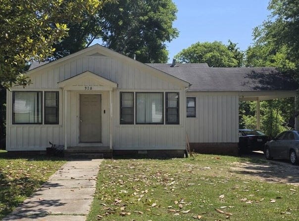 920 Chickasaw (property bundle), Tupelo, MS 38801