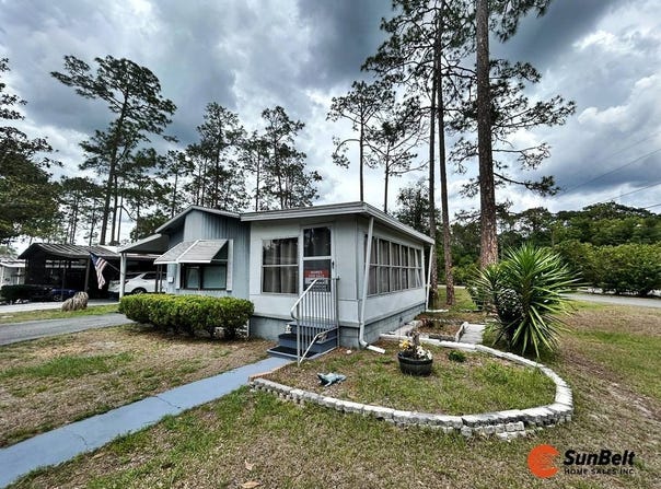 13582 E Hwy 40, Silver Springs, FL 34488