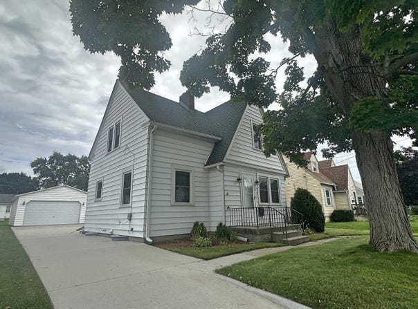 1418 Linden Avenue, Janesville, WI 53548