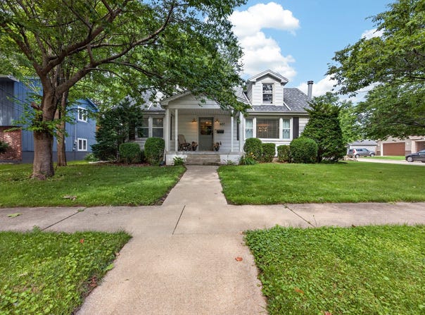 907 N Oak Street, Normal, IL 61761