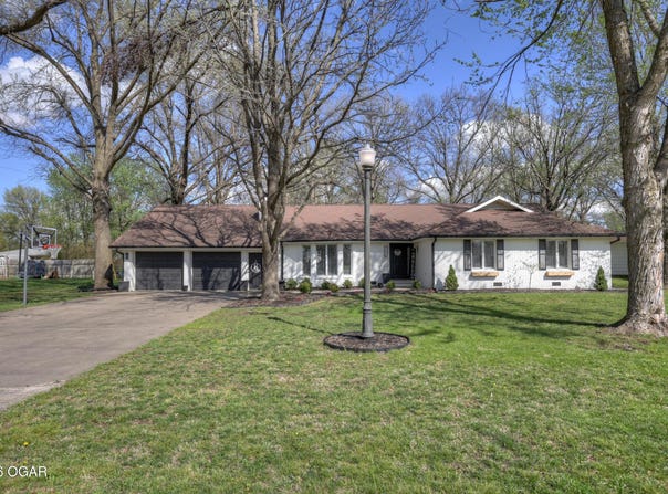 200 Maple Street, Lamar, MO 64759