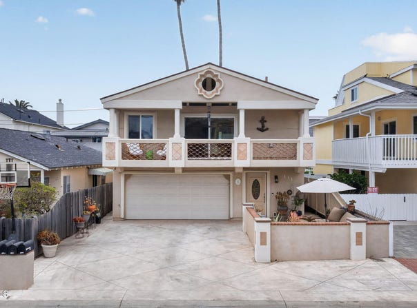 141 Pasadena Avenue, Oxnard, CA 93035