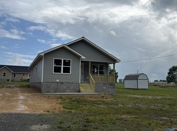 92 Mccurdy Drive, Henagar, AL 35978
