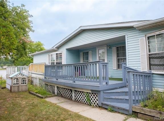 48584 Lakeview Circle, Shelby Twp, MI 48317